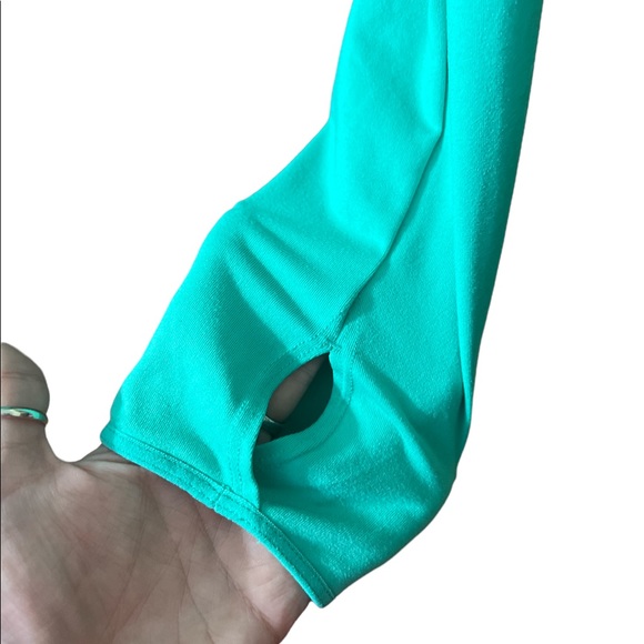 EUC NIKE DRI FIT RUNNING HOODIE. MEDIUM. MINT GREEN. - Picture 3 of 5